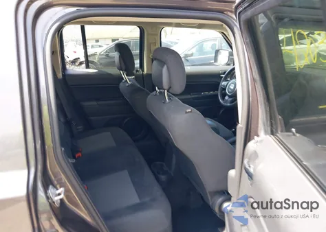 2015 Jeep Patriot Latitude z USA, uszkodzony, nr VIN 1C4NJRFB6FD425885